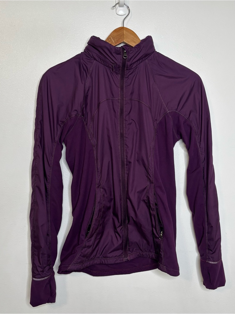 Lululemon Rush Hour Jacket
Darkest Magenta (Purple) Size 6
